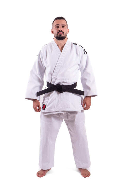 Essimo Wazari Bianco 750g – Judogi da Competizione | Regular e Slim Fit | 160–190 cm