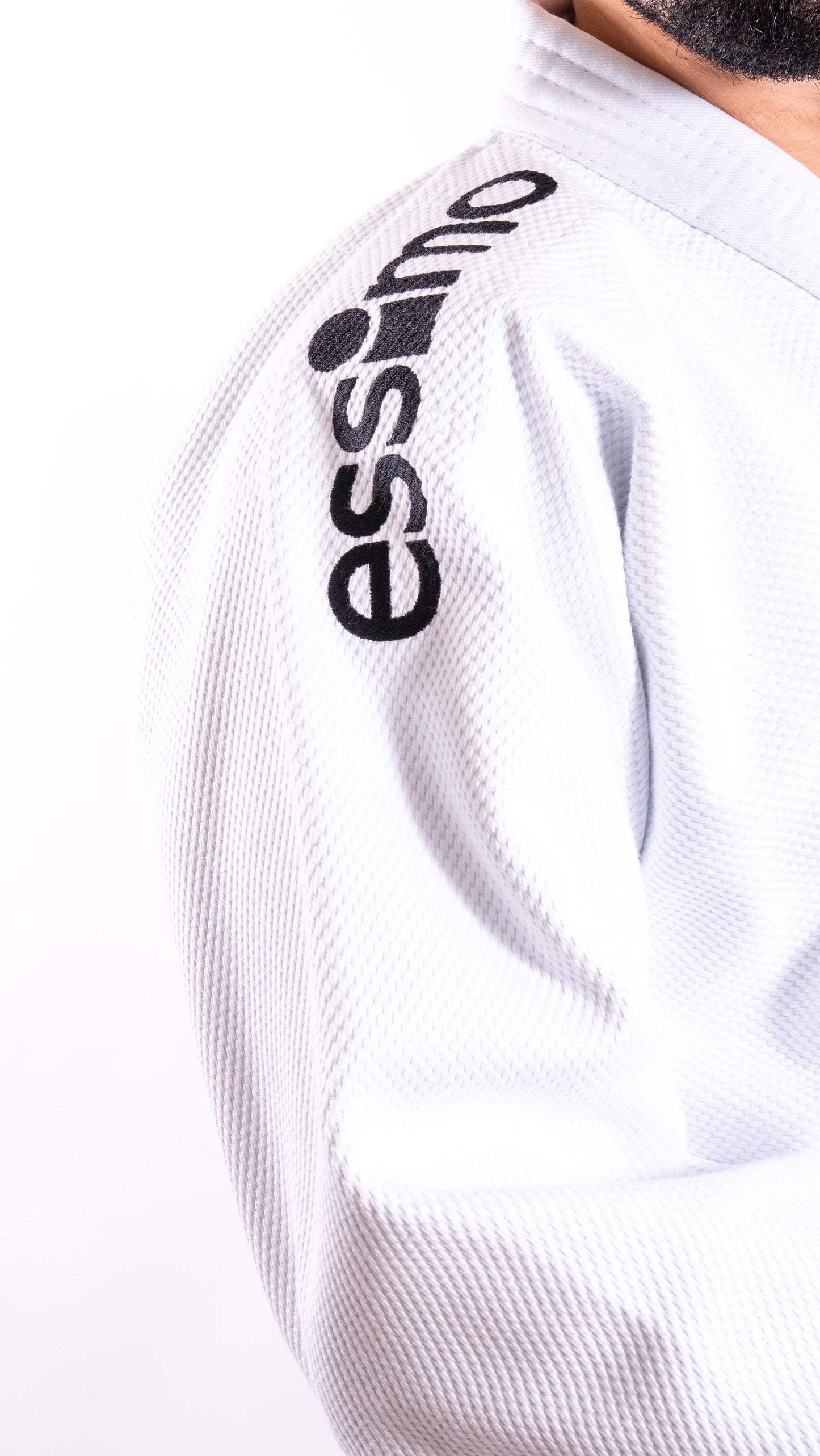 Essimo Wazari Bianco 750g – Judogi da Competizione | Regular e Slim Fit | 160–190 cm