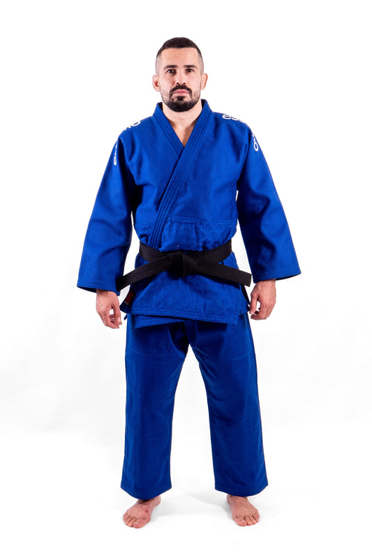 Essimo Wazari Blu 750g – Judogi da Competizione | Regular e Slim Fit | 160–190 cm