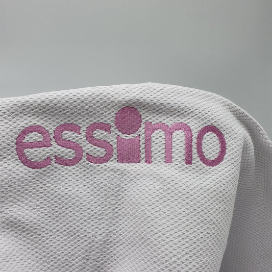 Essimo Wazari Pink Ladies 750g – Judogi Donna Slim Fit | Interno Rosa Sublimato | 150–175 cm